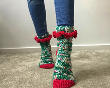 Load image into Gallery viewer, Festivities - crochet Socks
